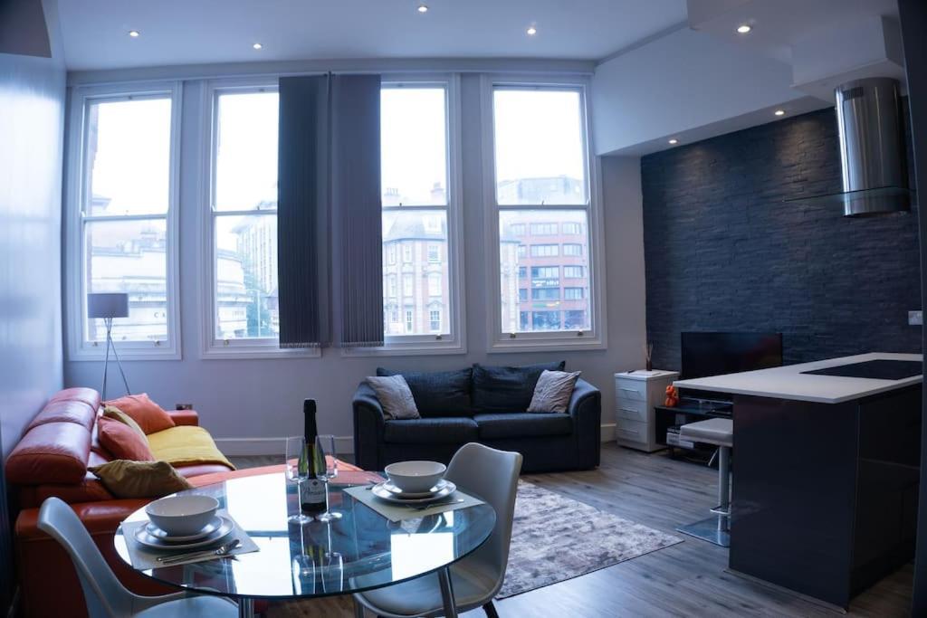 Spacious Apartment In City Centre - Free Parking Nottingham Exteriör bild