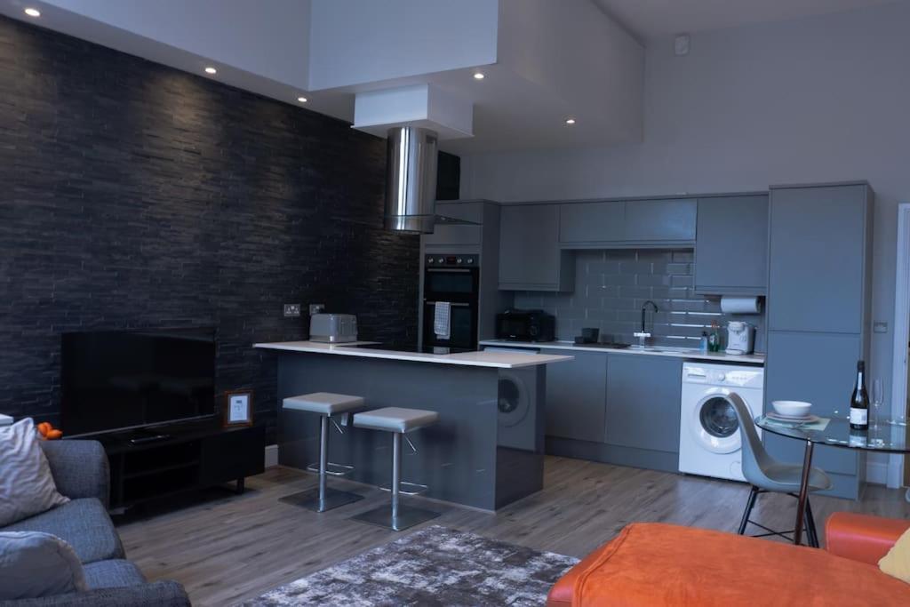 Spacious Apartment In City Centre - Free Parking Nottingham Exteriör bild